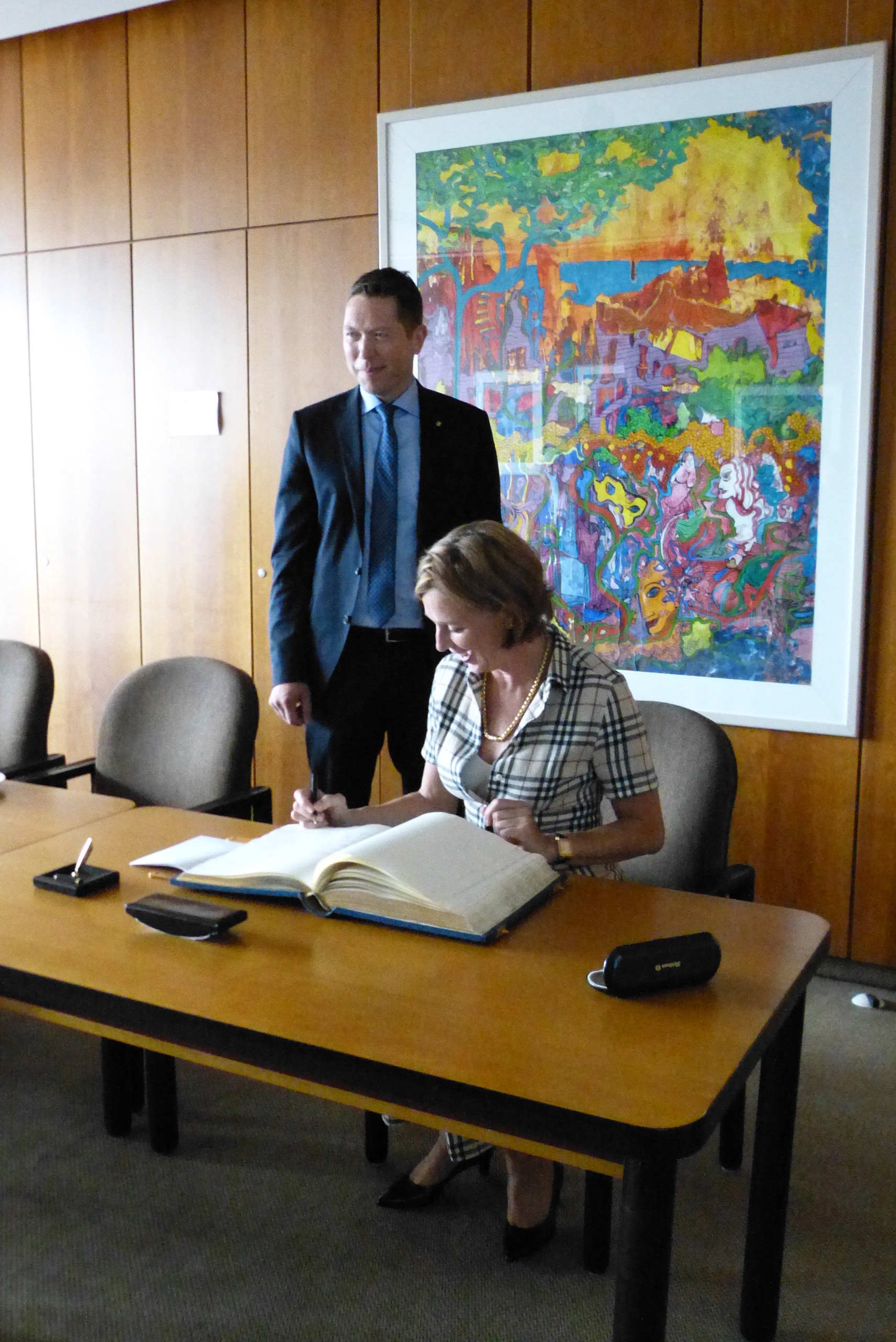 Ministerin gebauer Eintrag Goldene Buch